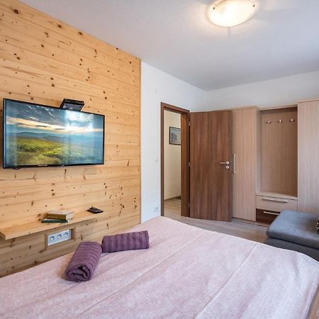 Apartment Anna Chopok, 1 110 M, Highest In Central Europe, On A Hiking Trail To Dumbier Belá Exterior photo