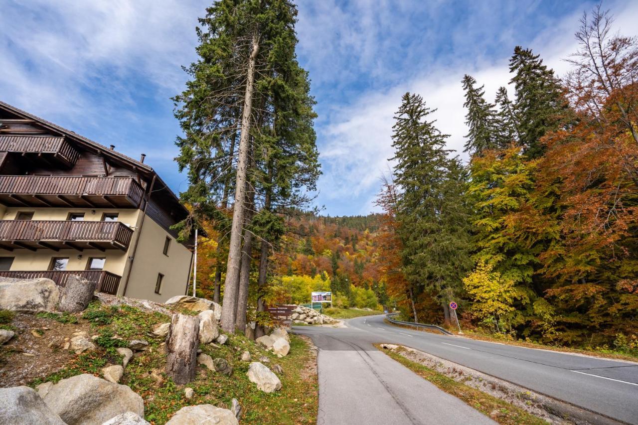 Apartment Anna Chopok, 1 110 M, Highest In Central Europe, On A Hiking Trail To Dumbier Belá Exterior photo